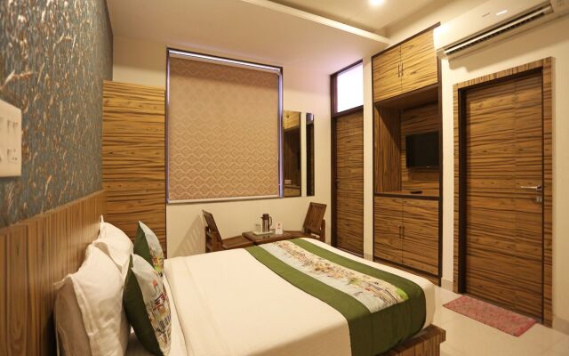 OYO 9304 Hotel Swastika