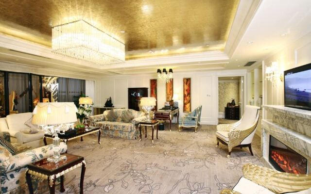 Yuncheng Jianguo Hotel
