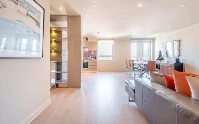 Stunning 3-bed in the heart of London