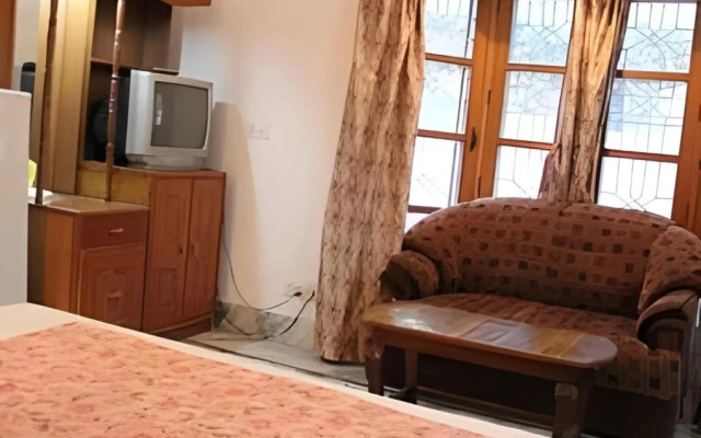 Shree Lakshmi Guest House