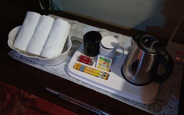 Alibaba Motel (Big Building)