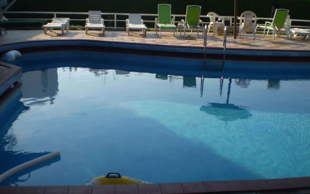 Apartamentos El Oasis