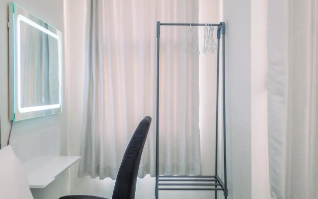 Comfy And Modern Studio Transpark Cibubur Apartment