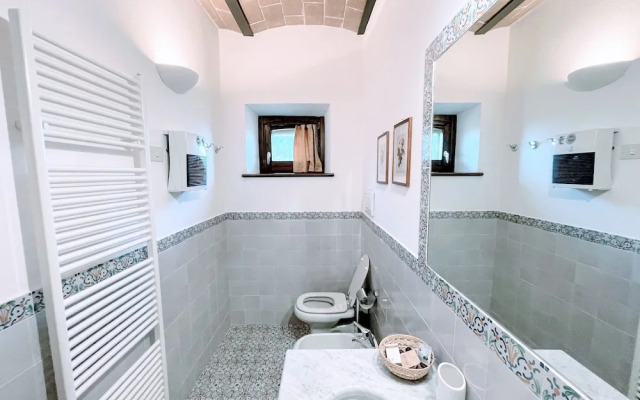 Torretta Sleeps 5 With Pool and Exclusiv
