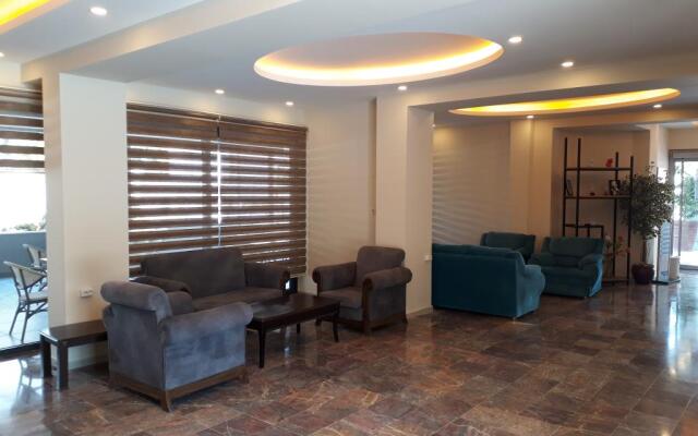 Mert Seaside Hotel