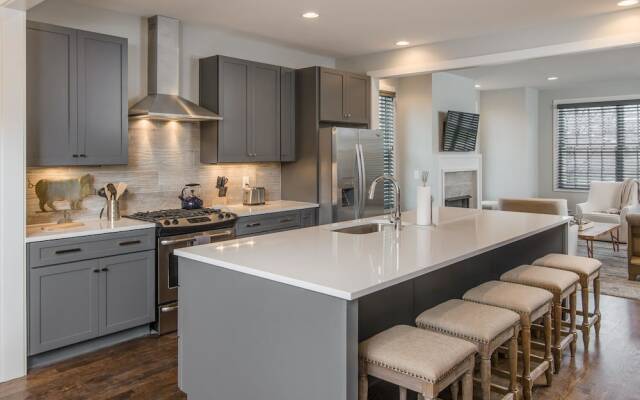 Nashville Townhome Unit A by RedAwning