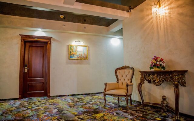 Almar Luxury Hotel