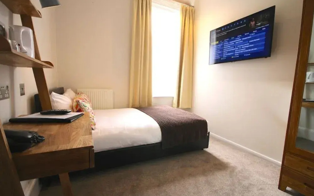 Andover House Hotel & Restaurant - Adults only