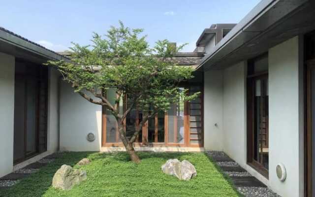 Chang House