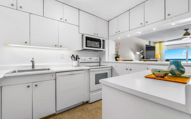 Sans Souci 304 1 Bedroom Condo