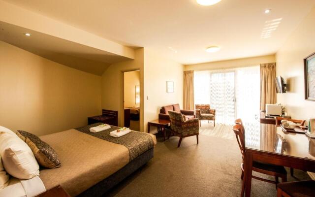 Strath Motel