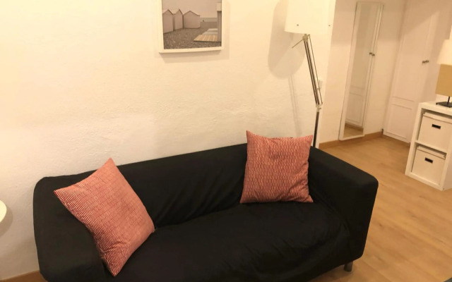 NEW! Apartment in Sarria near Metro