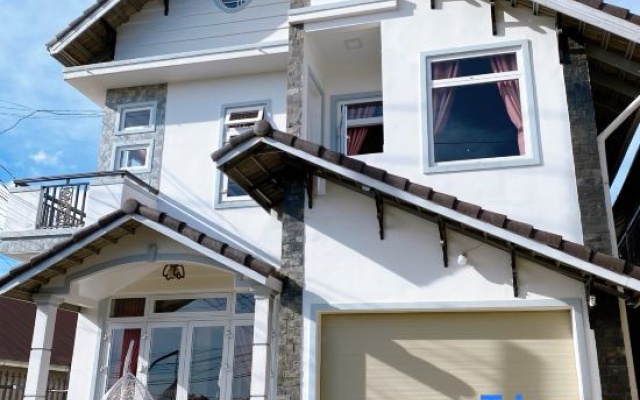 Tuong Vy Villa