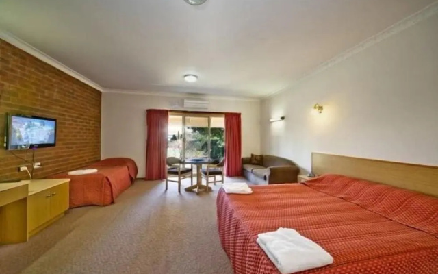 Paradise Lakes Motel – Guest Rooms – Kialla