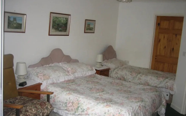 Four Seasons Guest House