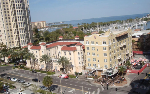 Ponce De Leon Hotel