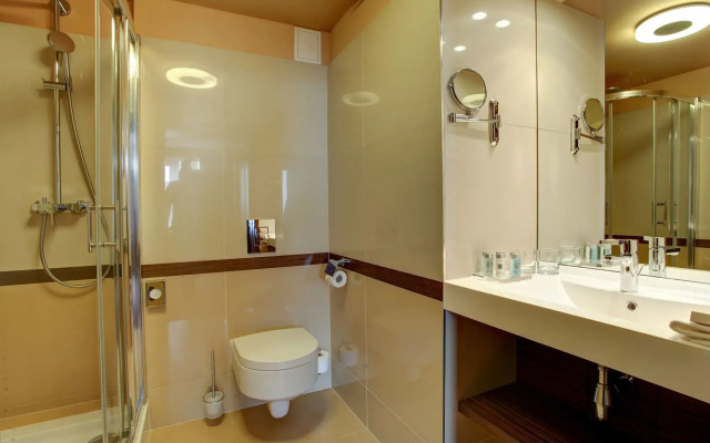Haston City Hotel