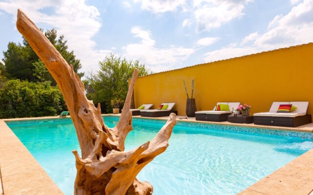 Le Domaine de la Tour