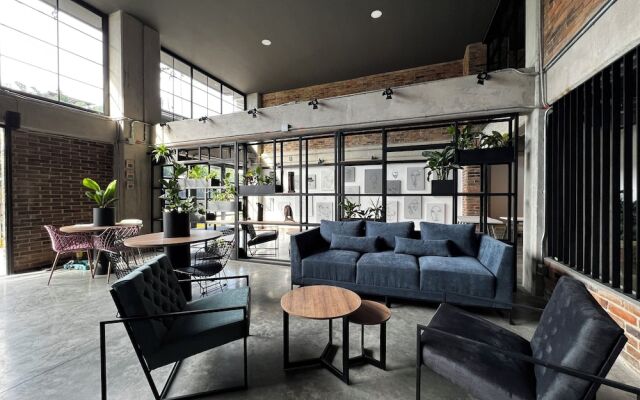 Los Patios Cool Living