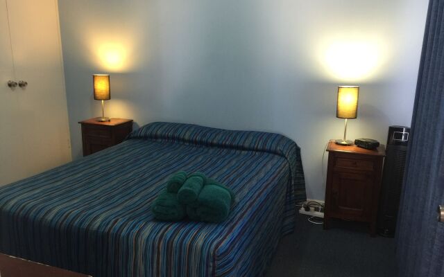 Driftwood Apartments