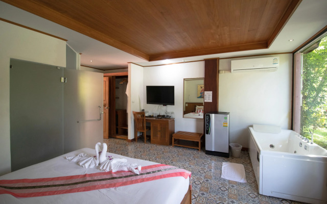 Royal Train Garden Resort