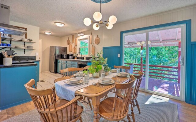 Dog-friendly Bella Vista Home w/ Grill + Deck