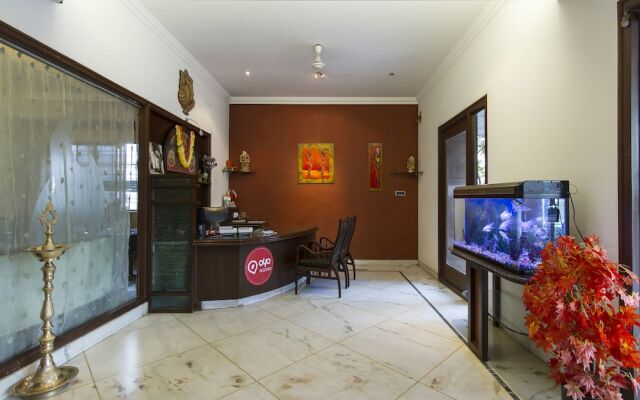 OYO 18762 Vaishnavi Residency