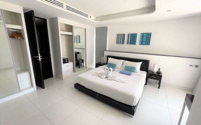 Twin Sands by Lofty