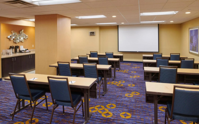 Courtyard by Marriott Columbus Downtown