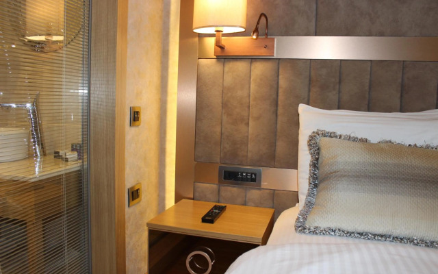 Lale Hotel