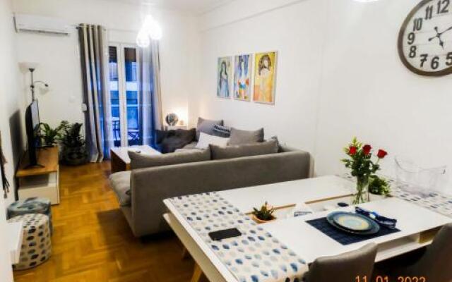 Noelli Cozy And Modern Apartment