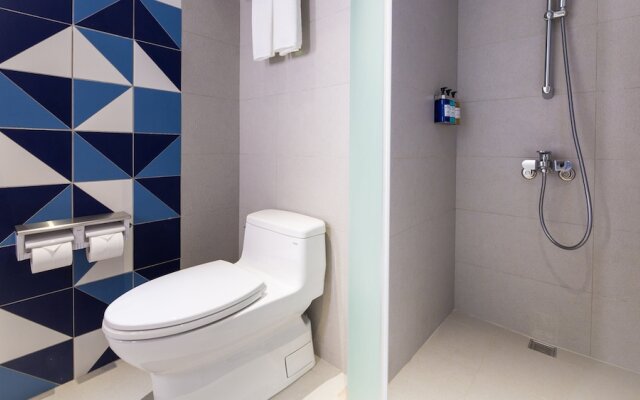 Holiday Inn Express Taichung Fengchia