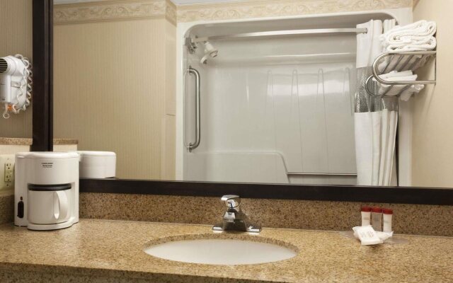 Clarion Inn Levittown - Philadelphia Langhorne