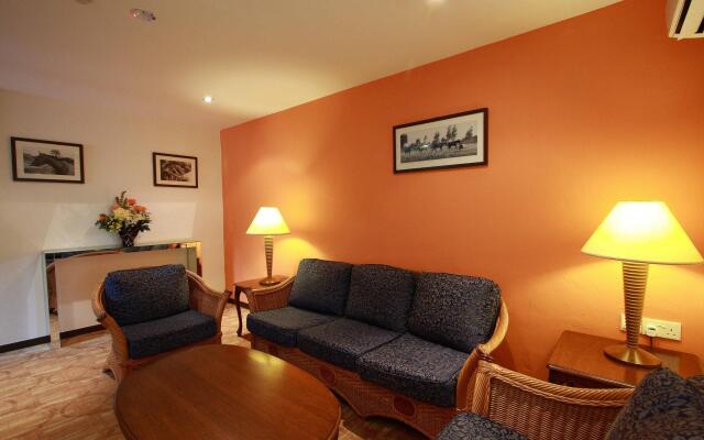 Rider's Lodge