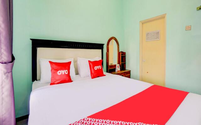 OYO 90284 Villa Biru