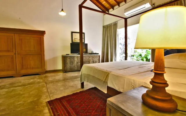 Villa Saffron Hikkaduwa