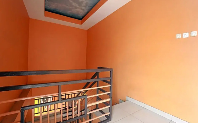 Oxy Townhouse