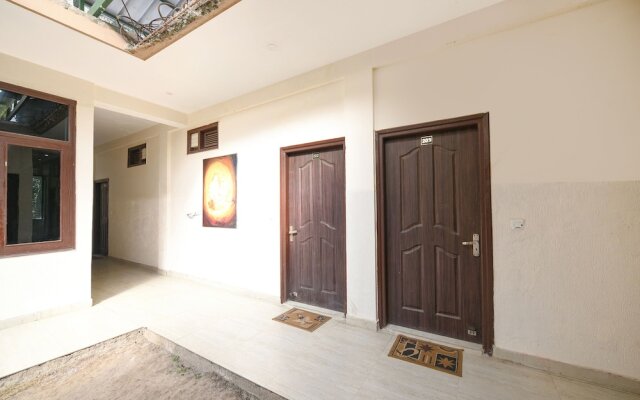 Fabhotel Kempty Lake Resort