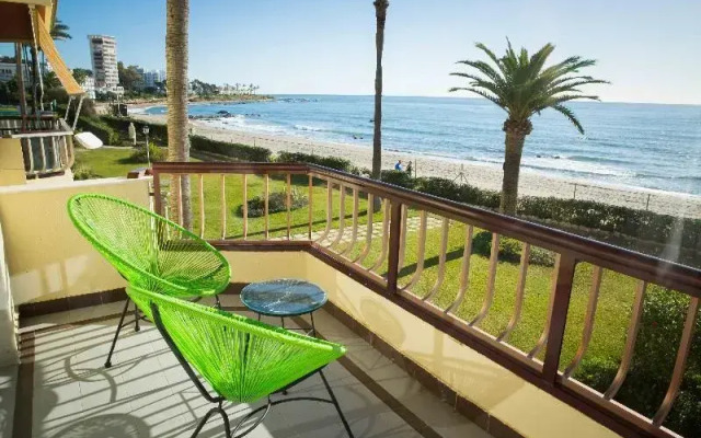 Holidays2Riviera Sea Side