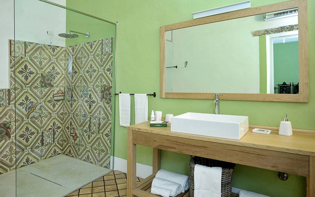 Naturalis Bio Resort & Spa