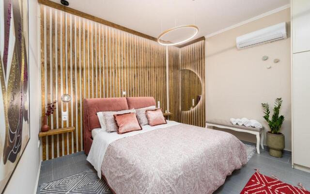Meltemi Beach House - a seaside Luxury maisonnette
