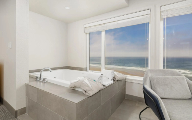 Surfland Hotel