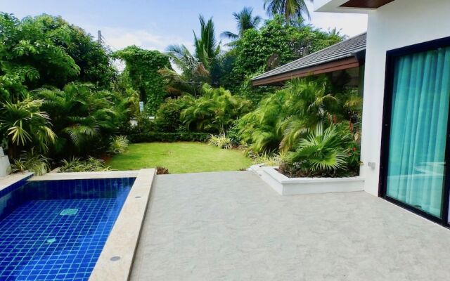3 Bedroom Private Pool Villa Flora