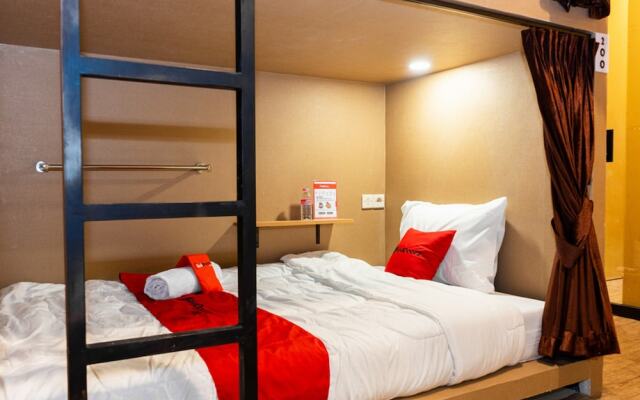 RedDoorz Hostel @ DI Panjaitan Simpang Lima