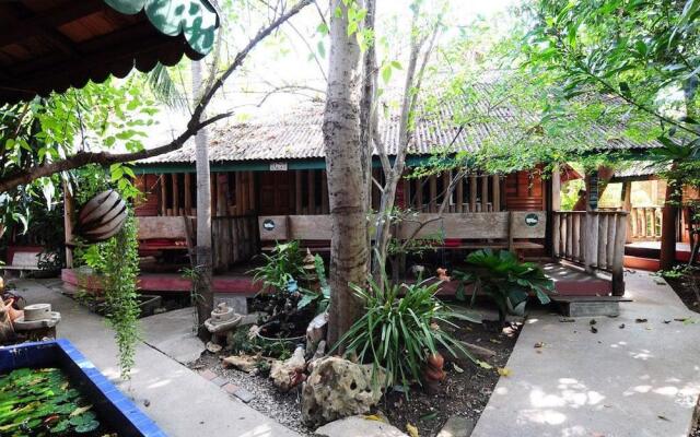 Sukhothai Guest House