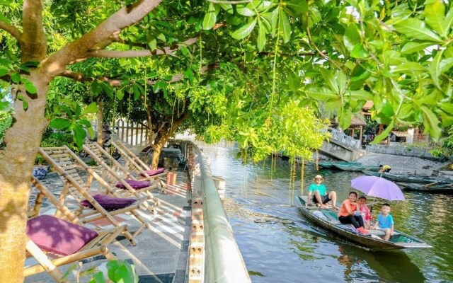 Tam Coc River View Homestay