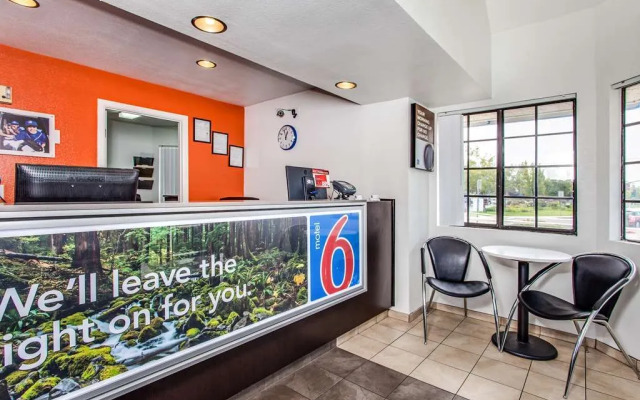 Motel 6 Fairfield, CA - North