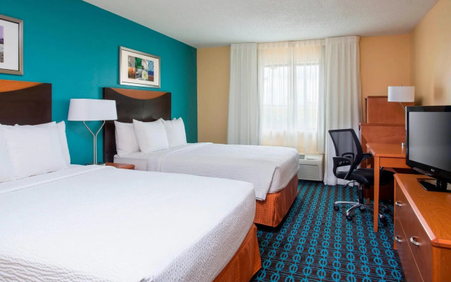 Fairfield Inn & Suites Victoria