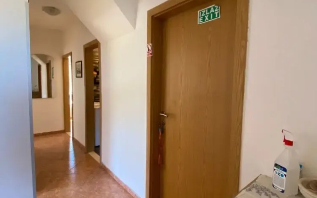 Jak - Comfortable Apartments - A2-gornji