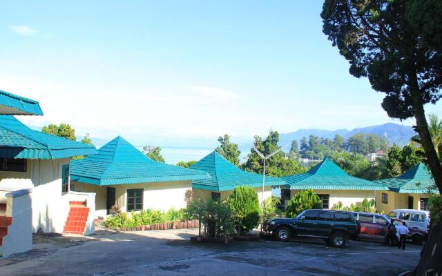 Danau Toba International Cottage